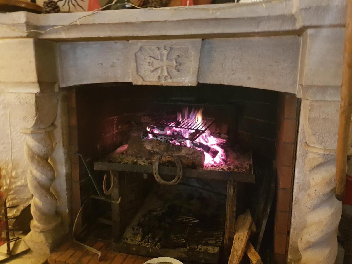 Domaine Du Berange Hotel Saint-Geniès-des-Mourgues Kültér fotó