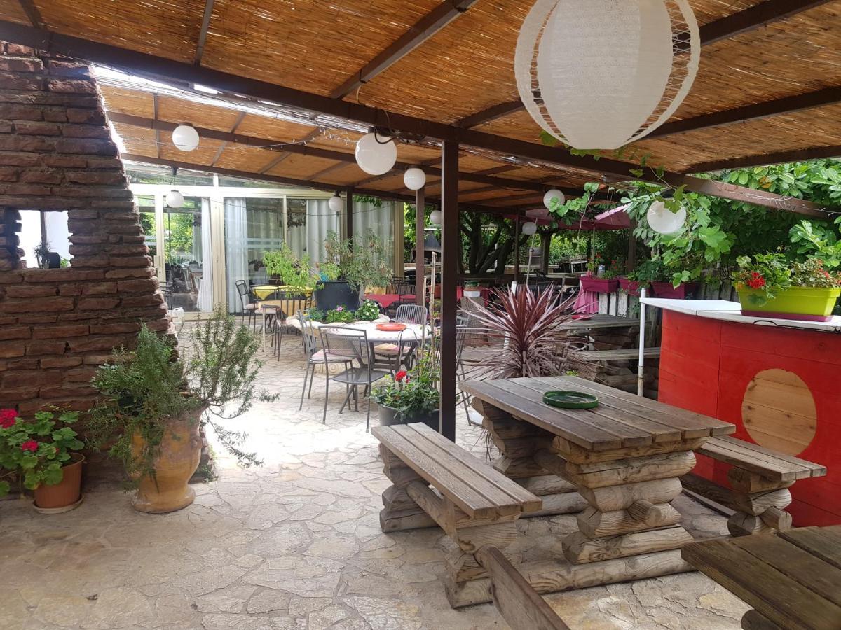 Domaine Du Berange Hotel Saint-Geniès-des-Mourgues Kültér fotó